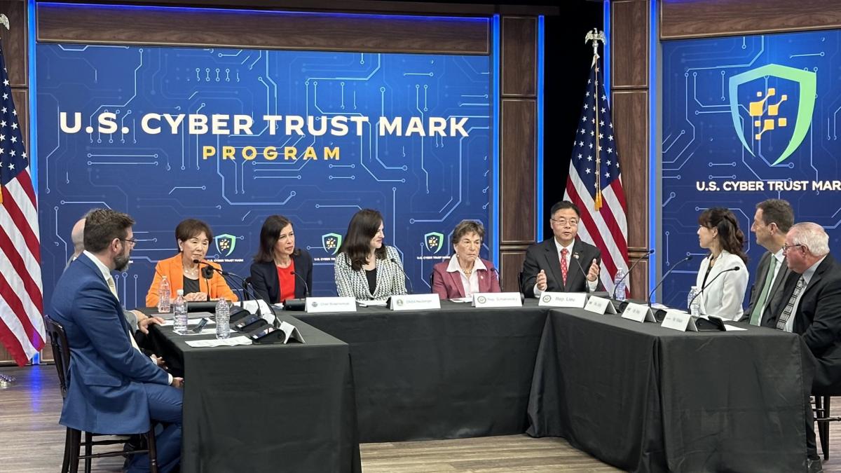 Rep Lieu at White House Cyber Event