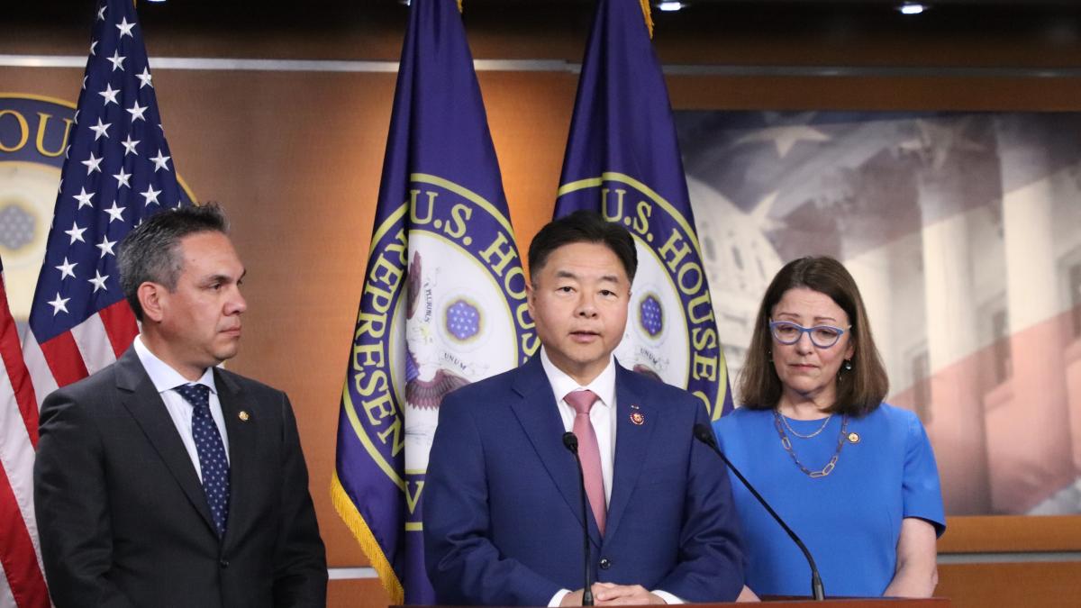 Rep Lieu speaks at a press conference with Reps. Aguilar and DelBene